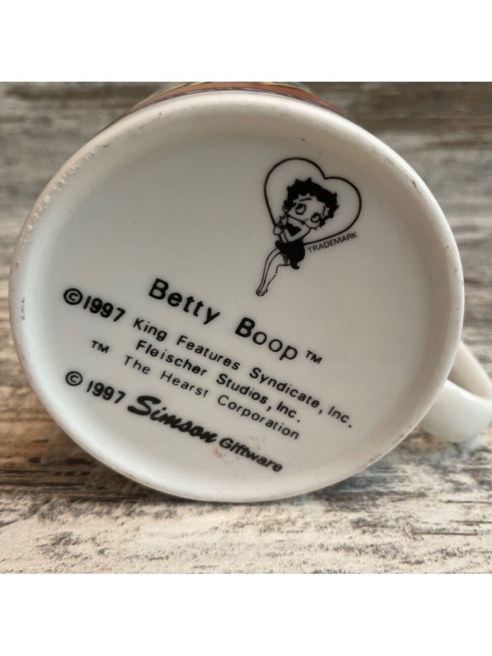 Betty Boop 32 oz Coffee or Tea Gigantic Cup 1997 - Picture 4 of 6